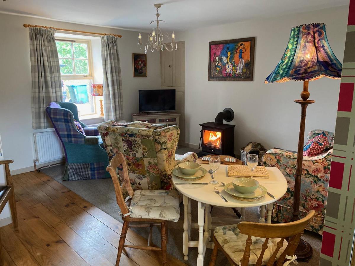 Quirky Highland Cottage With Stunning Views Fearn Lodge Exteriör bild