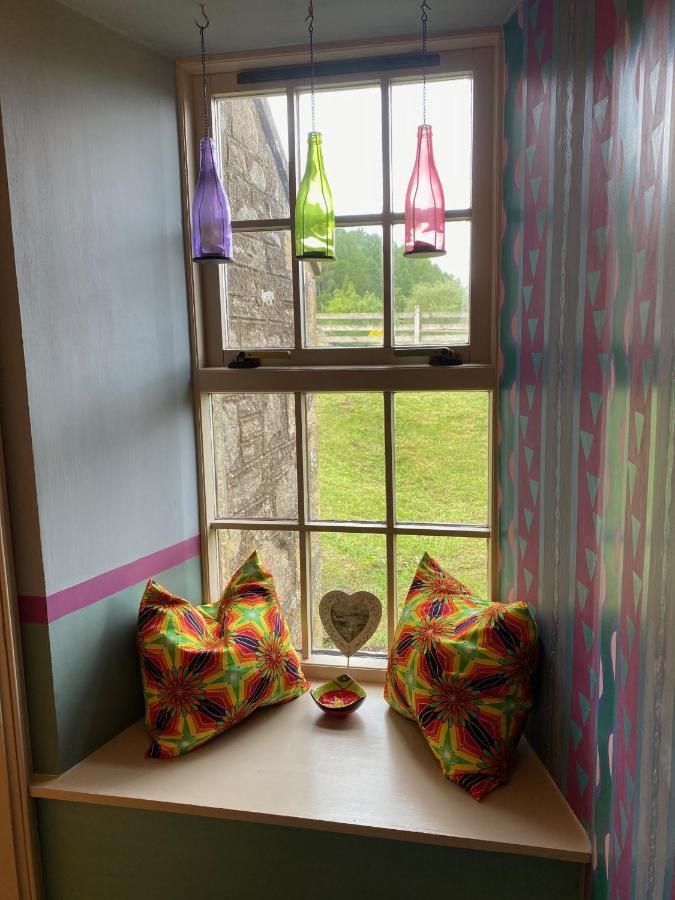 Quirky Highland Cottage With Stunning Views Fearn Lodge Exteriör bild